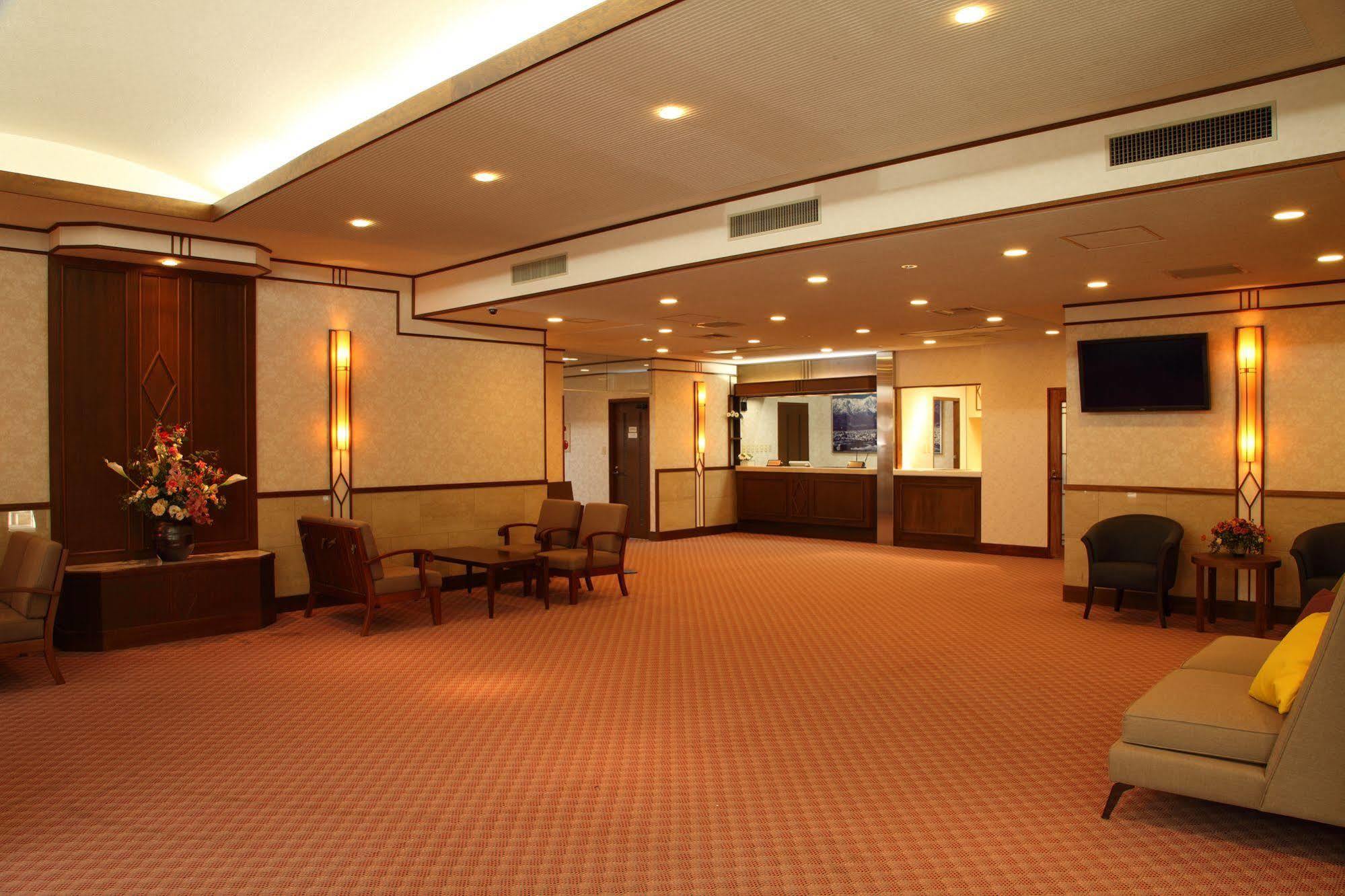 橡树林酒店 白马村 外观 照片